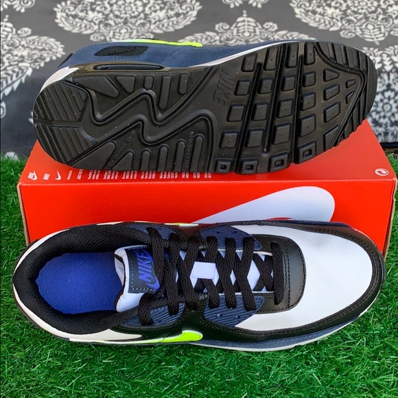 NIKE AIR MAX 90 LTR (GS) WMNS - Picture 3 of 16